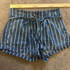 American Eagle Paperbag Shorts